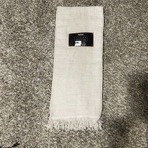 NWT Berkshire Atrium Decorative 50x60  Fringe Throw Blanket Ivory Beige